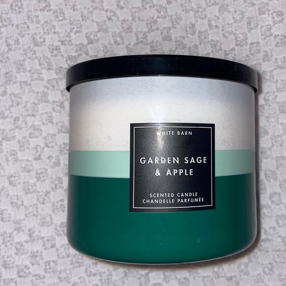 Bath & Body Works Garden Sage & Apple 14.5 Oz 3 Wick Candle - Picture 1 of 3